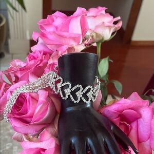 Elegant Silver Heart Bracelet